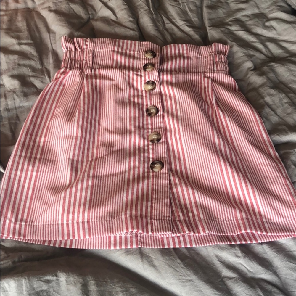 High waisted striped skirt